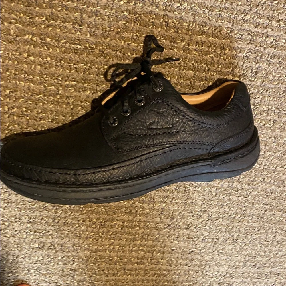 Clarks sturdy black